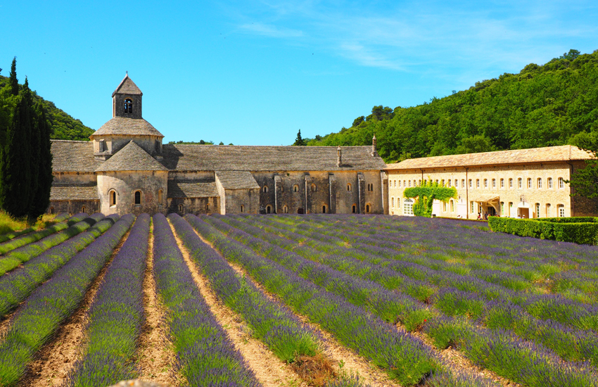 luxury holiday villas in France